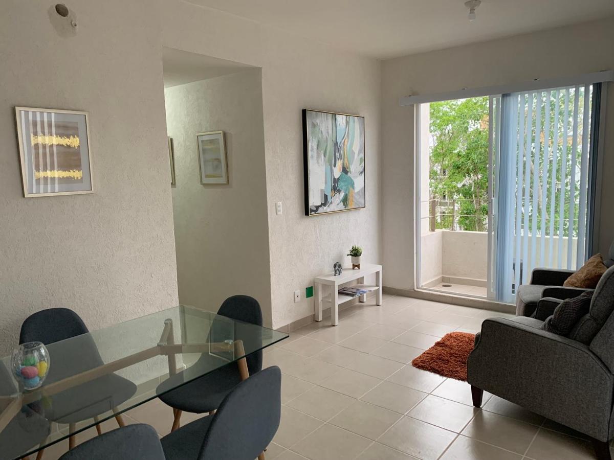 Franks House Apartment "Shared House" Cancun Exterior photo